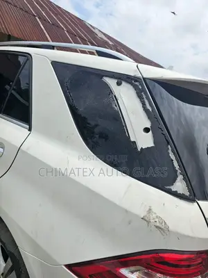 Mmercedes Ml350 2013 Rear Vent Glass Available