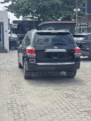 Toyota Highlander Limited 2012 Black