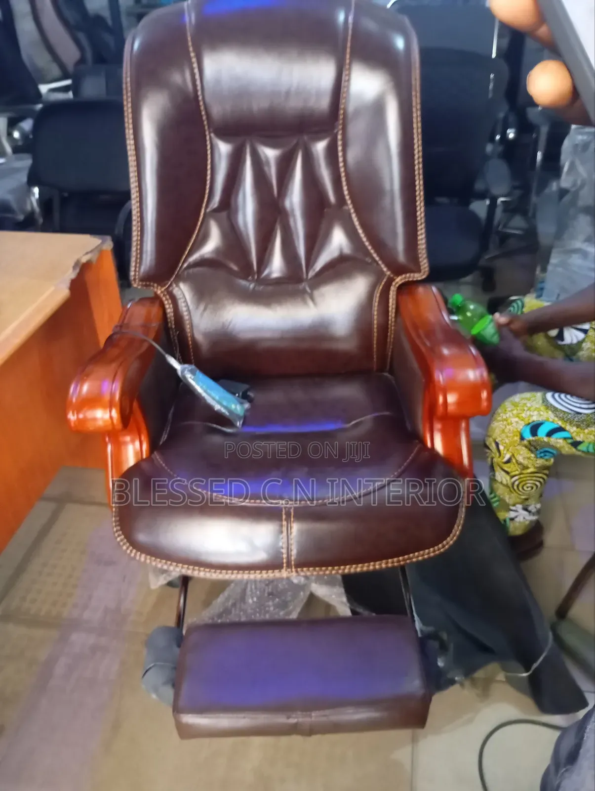 Classic Massage Boss Chair