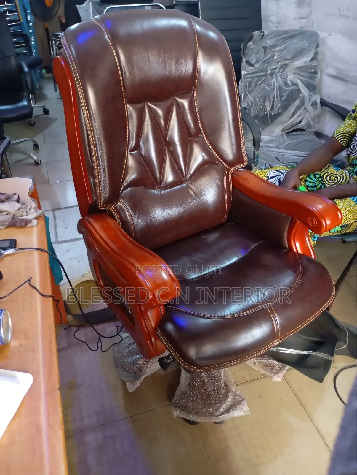 Classic Massage Boss Chair
