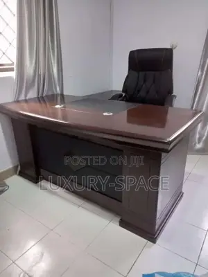 Executive Office Table 1.6metres With Extension