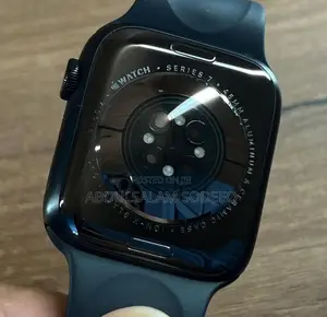 Apple Iwatch Series 7 45mm.