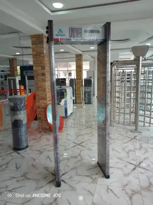 Photo - Portable Security Door Detector
