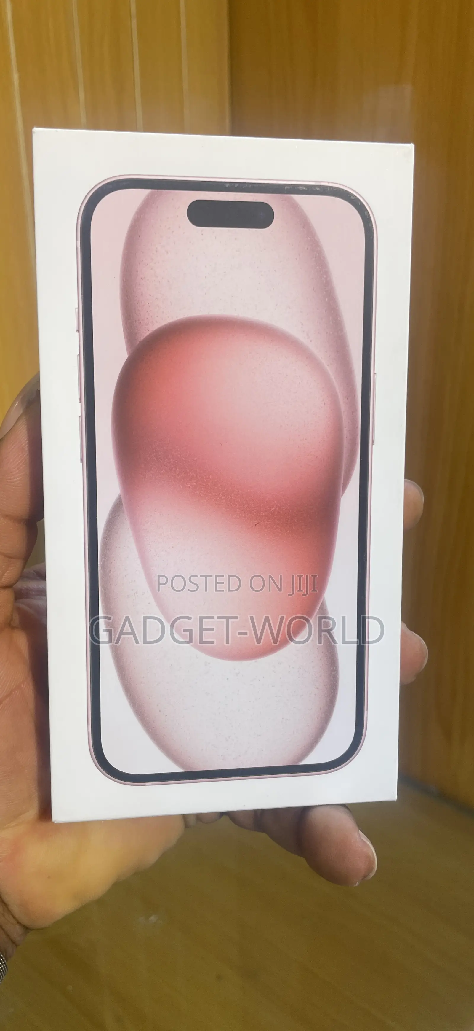 New Apple iPhone 15 256 GB Pink