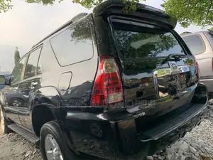 Toyota 4-Runner Limited 4x4 V6 2009 Black