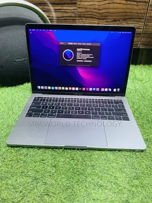 Laptop Apple MacBook Pro 2017 16GB Intel Core I7 SSD 1T