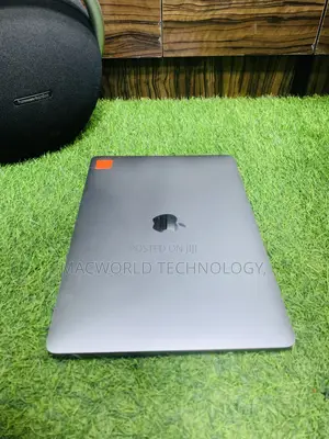 Laptop Apple MacBook Pro 2017 16GB Intel Core I7 SSD 1T