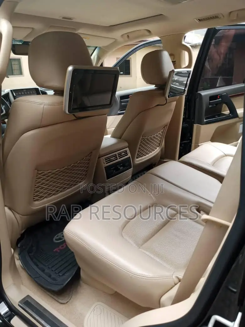 Toyota Landcruiser Rent or Hire in PortHarcourt Rental Services, Rab