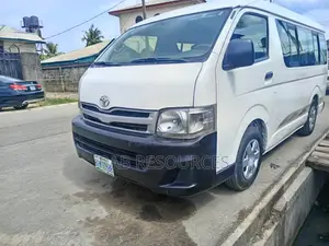 Rent or Hire Toyota Hiace Hummer Bus