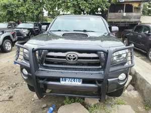 Toyota Tacoma Double Cab V6 2010 Gray