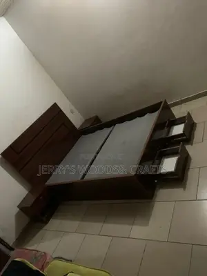 4.5 by 6 Bedframe