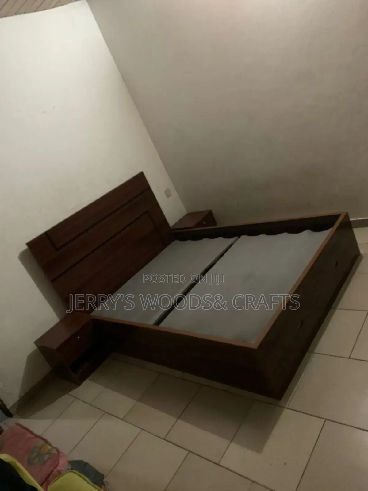 4.5 by 6 Bedframe