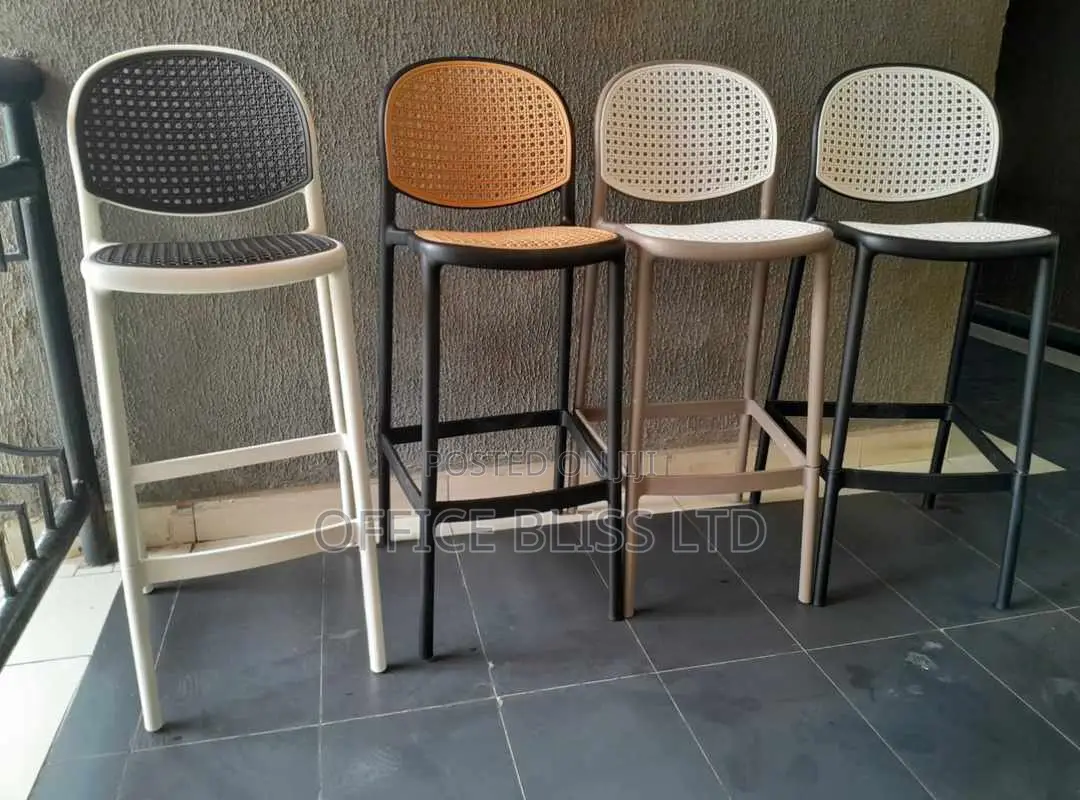 Quality Bar Luxury Stool (4leg)