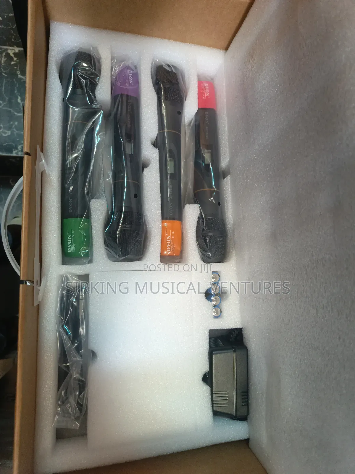 Devon 4 Handle Wireless Microphone