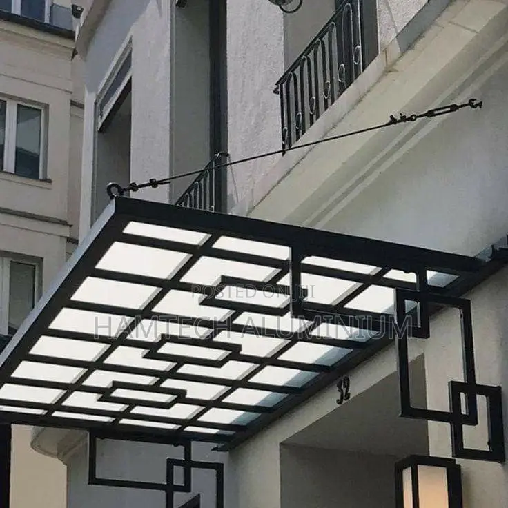 Entrance Iron Shade