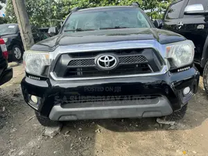 Toyota Tacoma 2015 Black