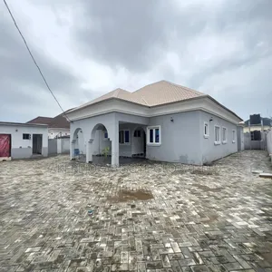 3bdrm Bungalow in In An Estate Around, Life Camp for sale