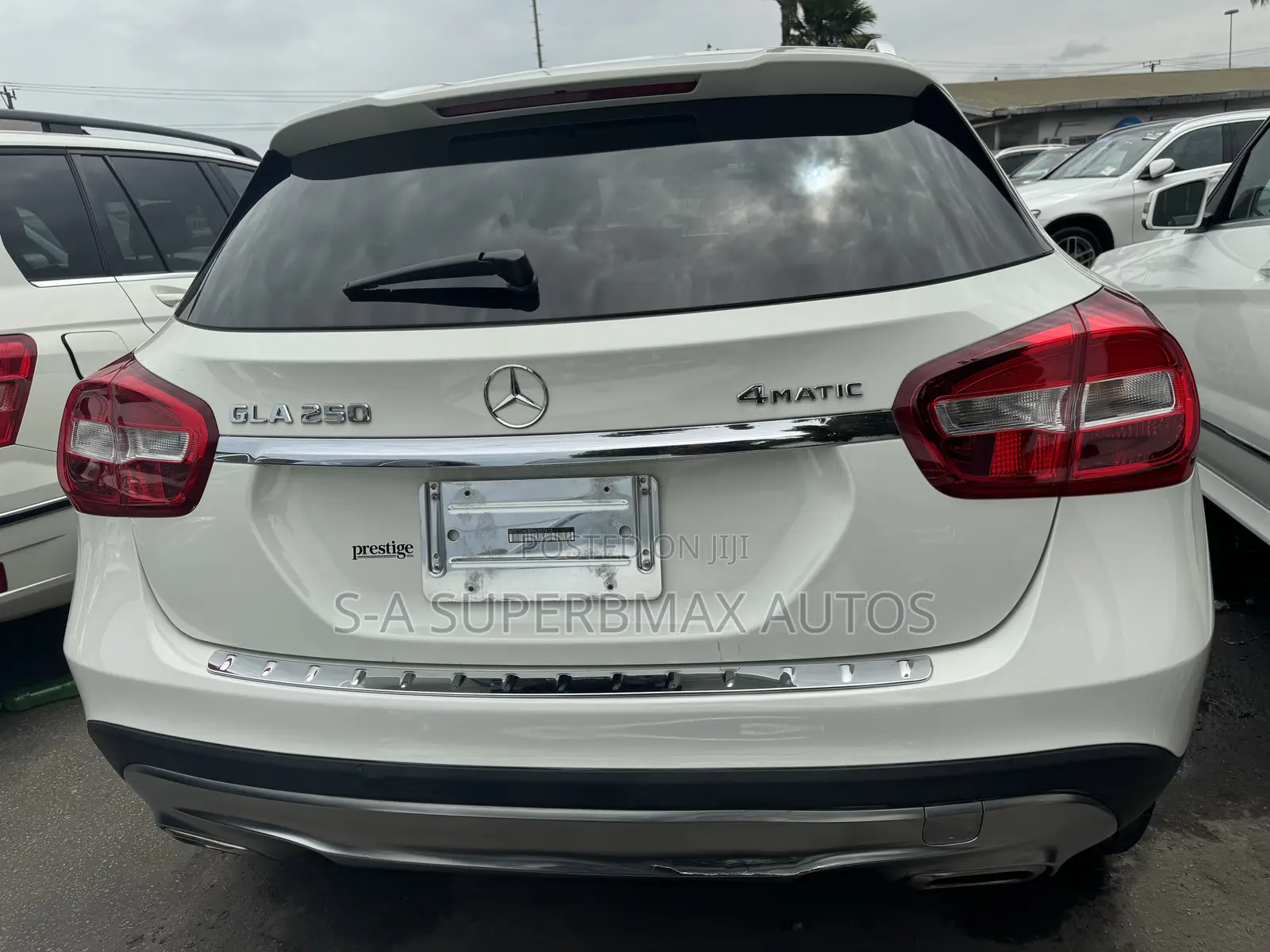 Mercedes-Benz GLA 250 2017 White