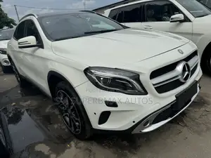 Mercedes-Benz GLA 250 2017 White