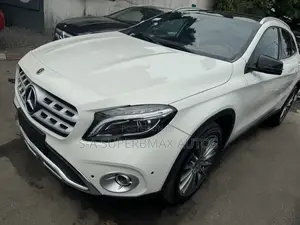 Mercedes-Benz GLA 250 2018 White