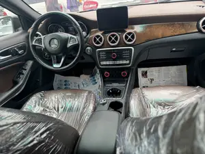 Mercedes-Benz GLA 250 2018 White