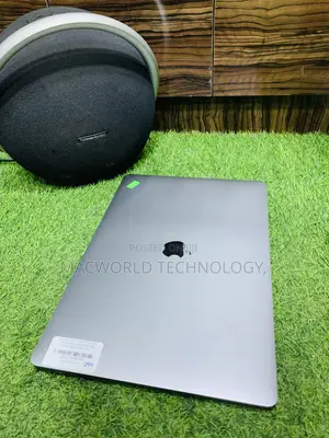 Laptop Apple MacBook Pro 2019 32GB Intel Core I9 SSD 1T