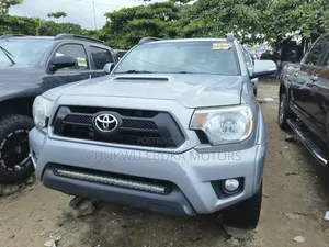 Toyota Tacoma 2015 Silver