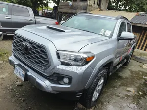 Toyota Tacoma Limited 2018 Silver