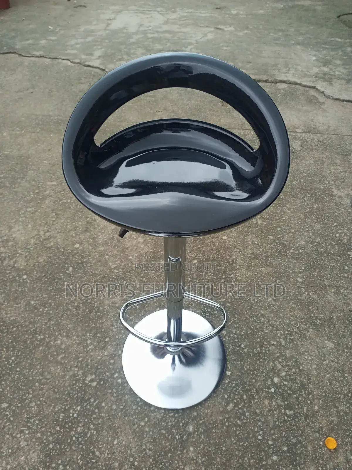 Affordable, Adjustable and Durable Bar Stool