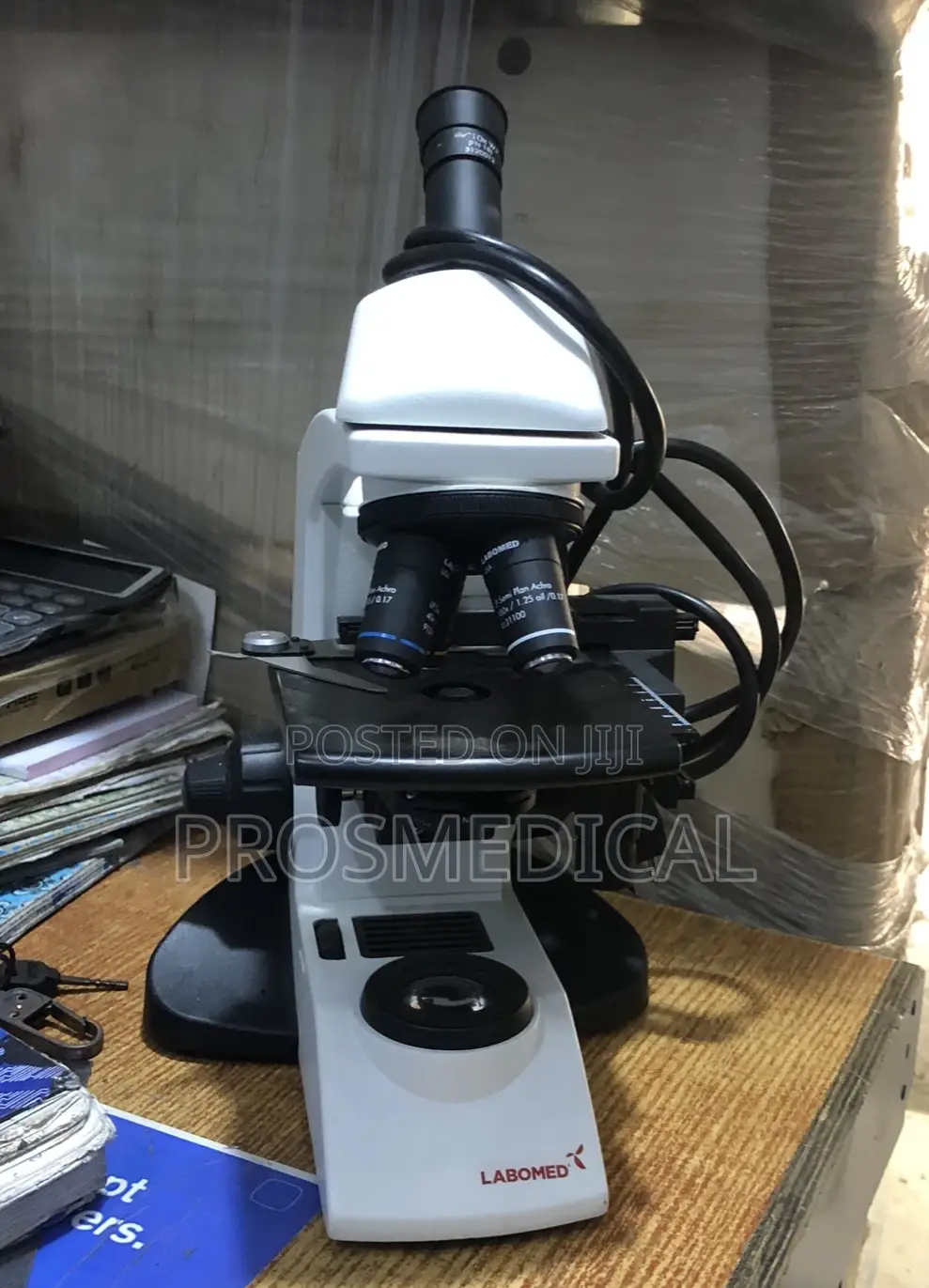 Electronic Microscope