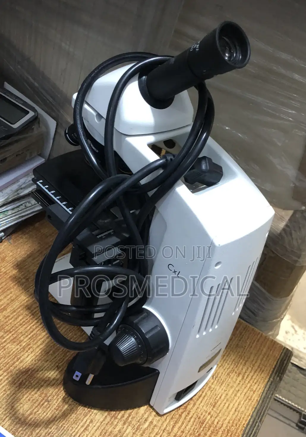 Electronic Microscope