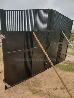 Checkers Design Gate