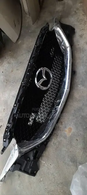 Cx-5 2018 Front Grill