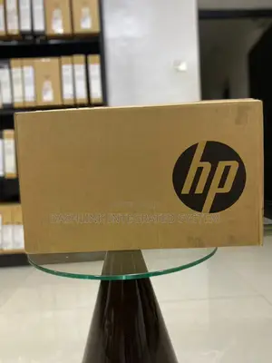 New Laptop HP 250 G8 16GB Intel Core I7 SSD 512GB