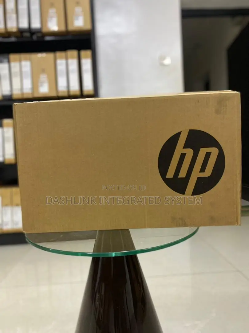 New Laptop HP 250 G8 16GB Intel Core I7 SSD 512GB