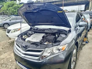 Toyota Venza 2011 Gray