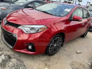 Toyota Corolla 2014 Red