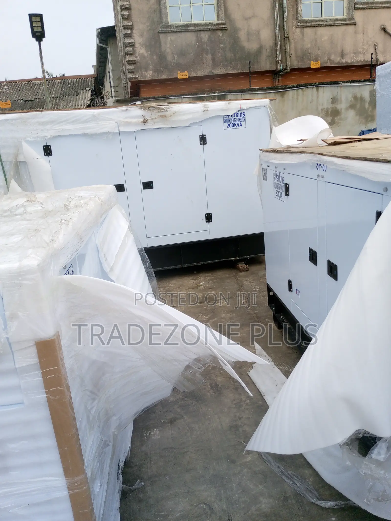 Effective 3phase 200kva Perkins Generator