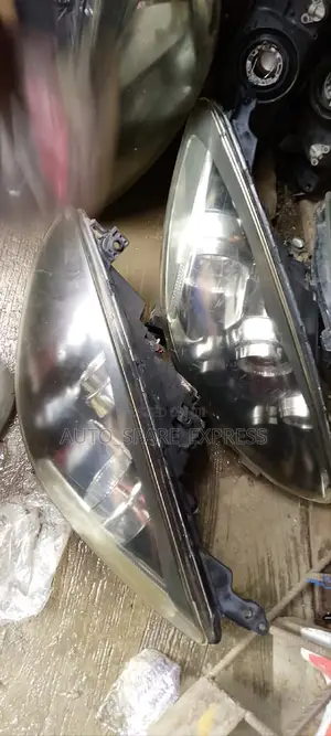 Headlights Mazda-2 2010