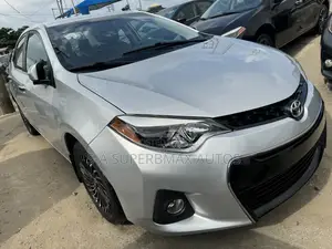 Toyota Corolla 2015 Silver