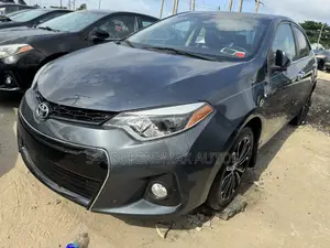 Toyota Corolla 2016 Gray
