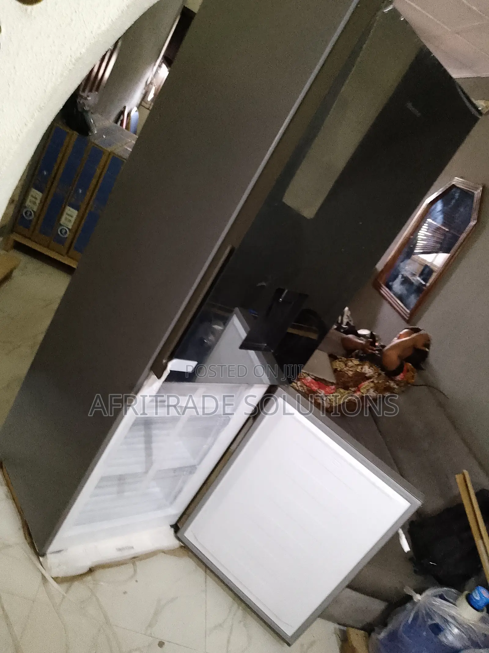 High Quality Hisense 305 Litres Bottom Mount Refrigerator