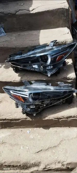 Cx9 2018 Headlights