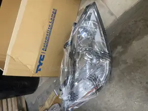 Taiwan Head Lamp Es350 2010, 2012