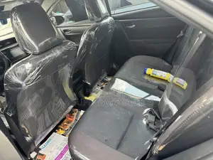 Toyota Corolla LE (1.8L 4cyl 2A) 2018 Black