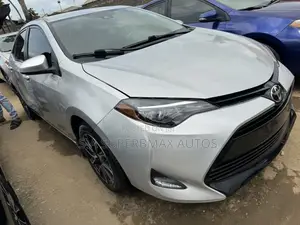Toyota Corolla 2017 Silver