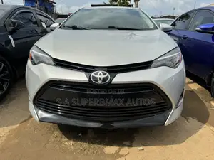 Toyota Corolla 2017 Silver