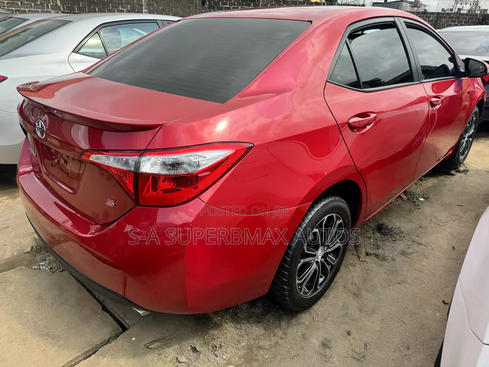 Toyota Corolla 2015 Red