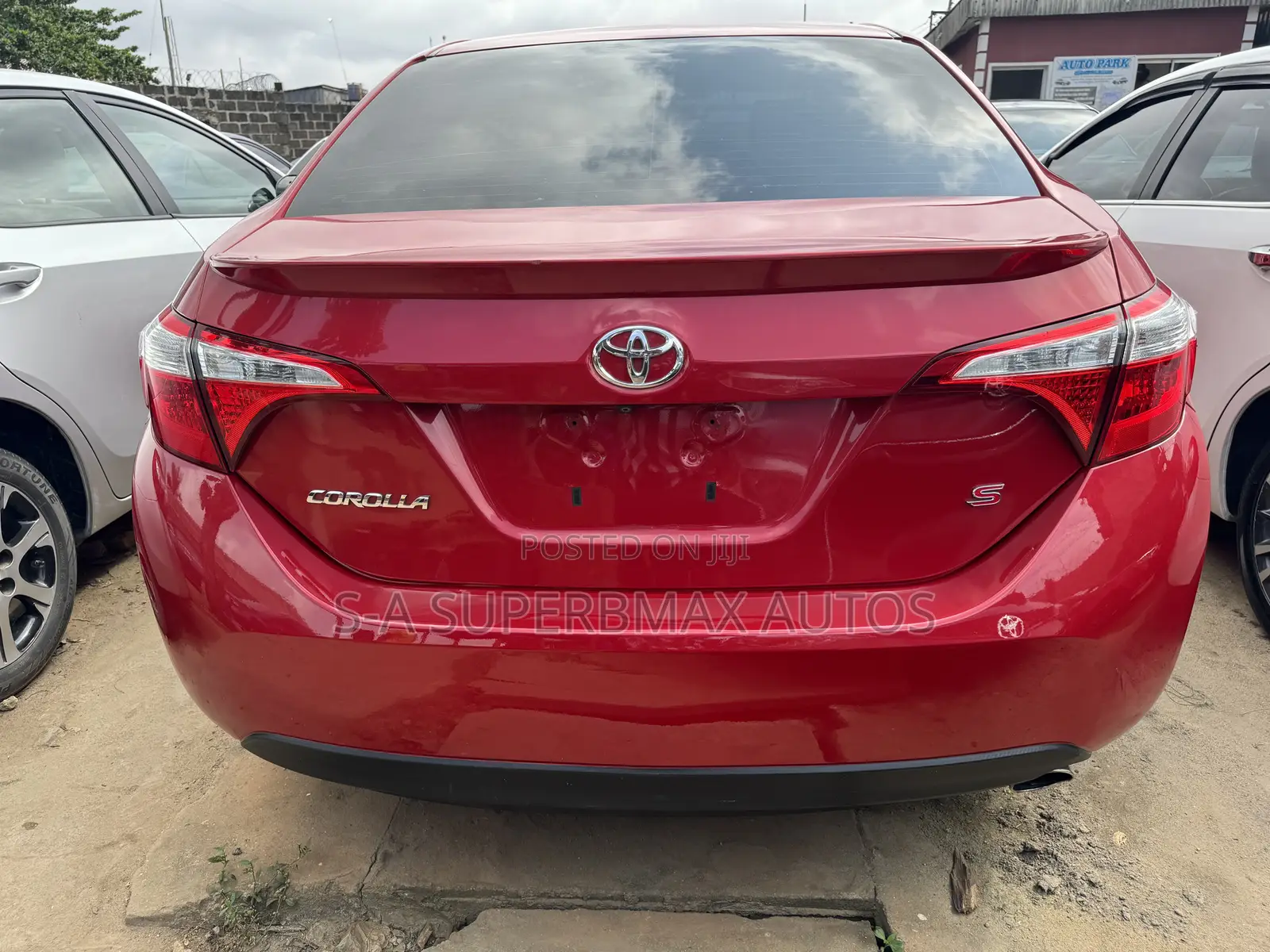 Toyota Corolla 2015 Red