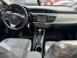 Toyota Corolla 2015 Red